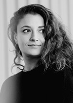 Milena Pajaro-van de Stadt, viola